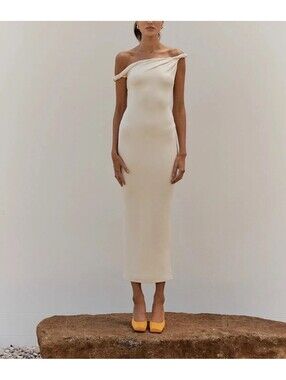 Johansen Long Poppy Dress Cream Size Medium NWT